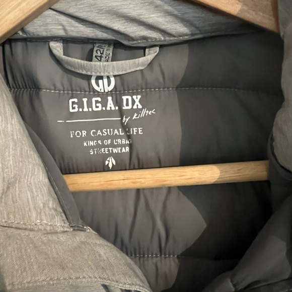 Jacket - Picture 3 of 16